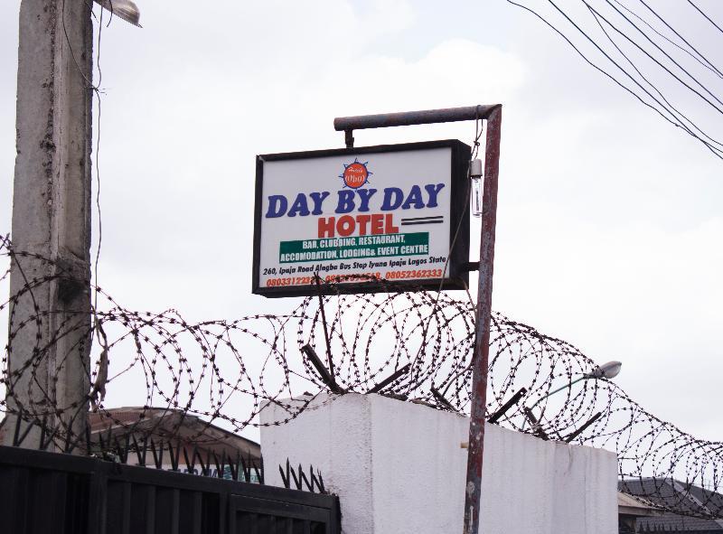 Day By Day Hotel Lagos Exterior foto