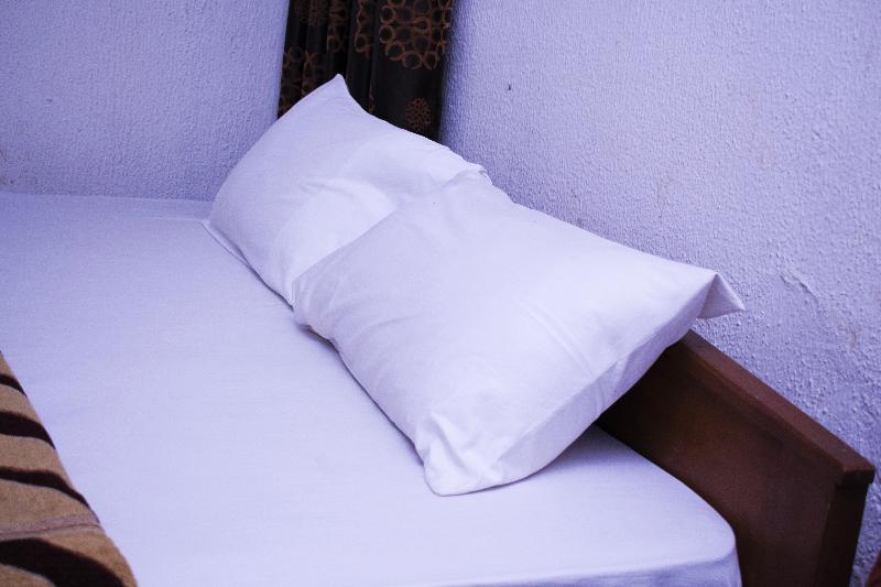 Day By Day Hotel Lagos Exterior foto